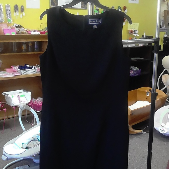 Laura Scott Dresses & Skirts - Laura Scott "Little Black Dress"